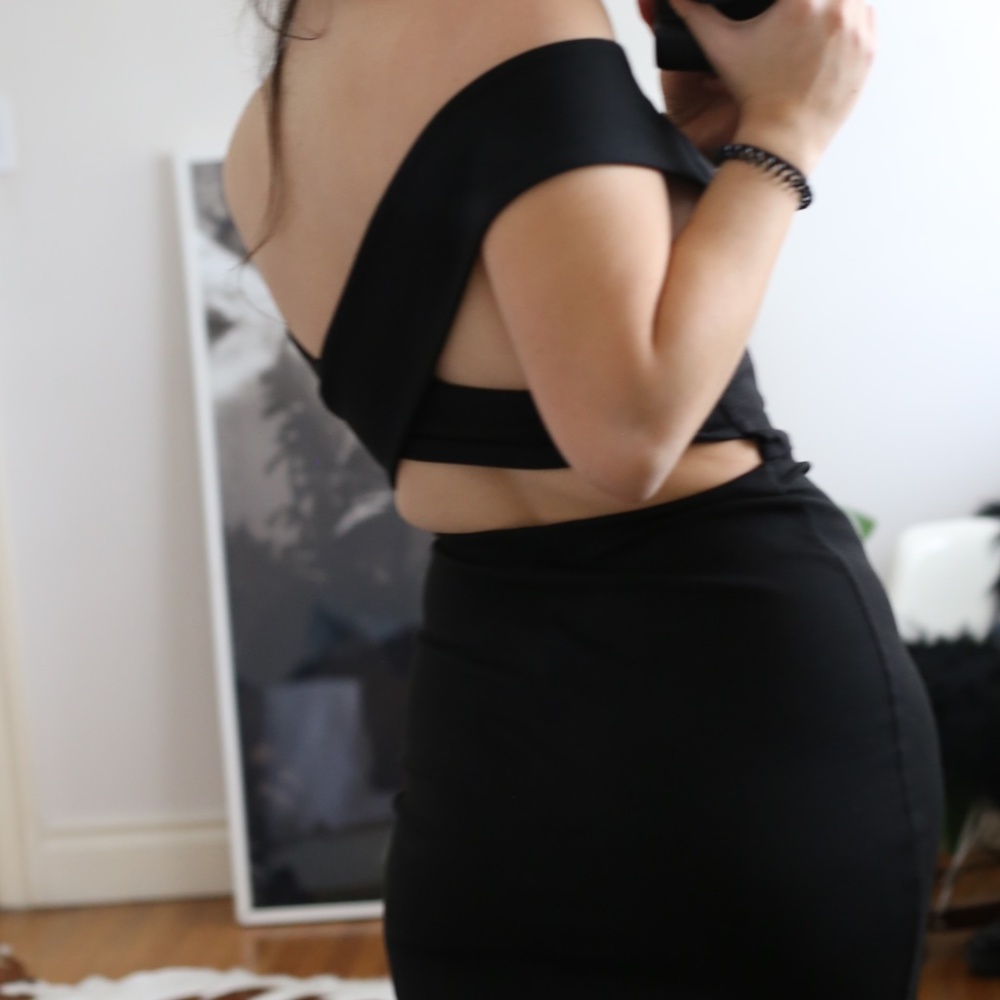 TALULA BODYCON MIDI DRESS - Picture 6 of 9